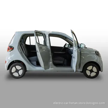 Big Space with 4 Seats Electric Vehicle Mini E Car